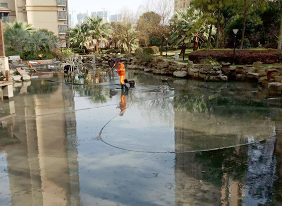 勐腊景观池淤泥清理